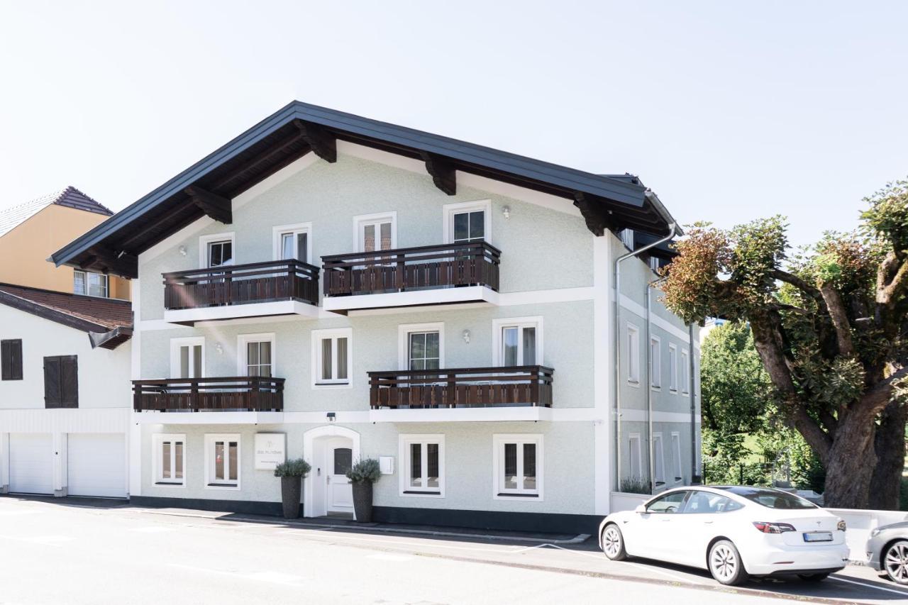das mondsee Buitenkant foto